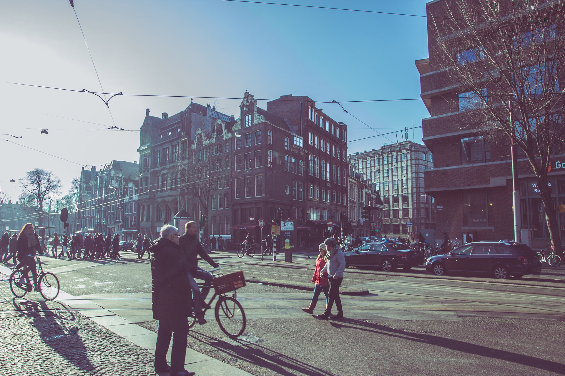 amsterdam-925131_1920